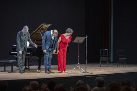 Malcolm Martineau, Markus Farnsworth y Sarah Fox. Concierto/Viernes Temáticos: Clichés musicales: visiones de España (VII). El espíritu del pueblo: Spanisches Liederbuch