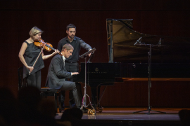 Alina Ibragimova, Cédric Tiberghien y Marcos García Lecuona. Beethoven: el cambio permanente